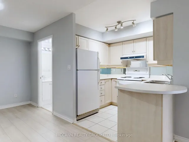 Additional property image - 2 Rean Dr Unit 613