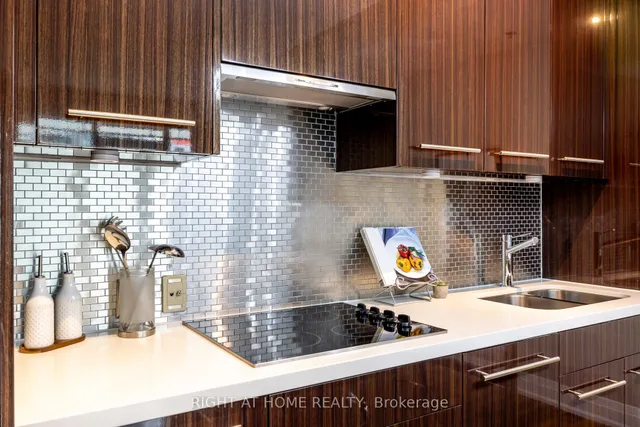 Additional image 26 of 80 John St Unit 1101