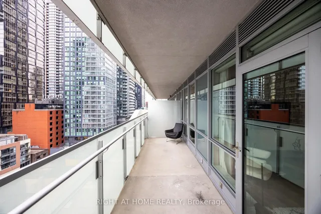 Additional image 15 of 80 John St Unit 1101