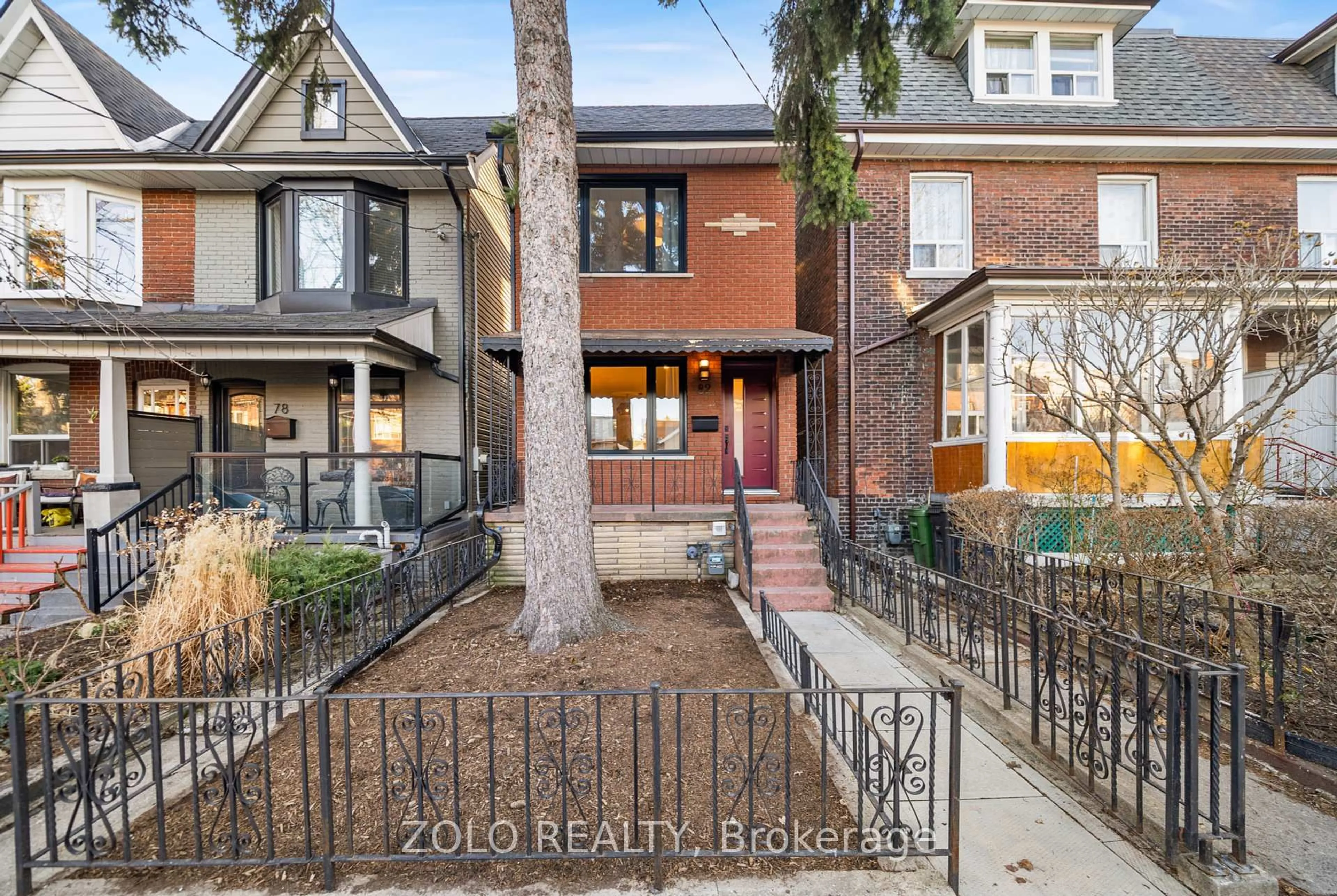 Home with brick exterior material, street for 82 Bellwoods Ave, Toronto Ontario M6J 2P4