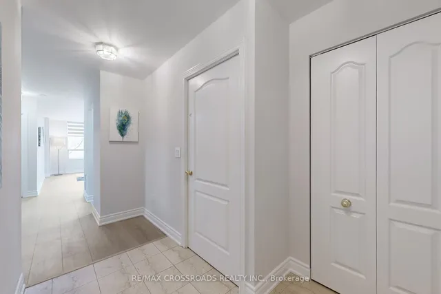 Additional property image - 18 Sommerset Way Unit 310