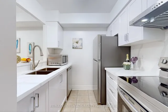Additional property image - 18 Sommerset Way Unit 310