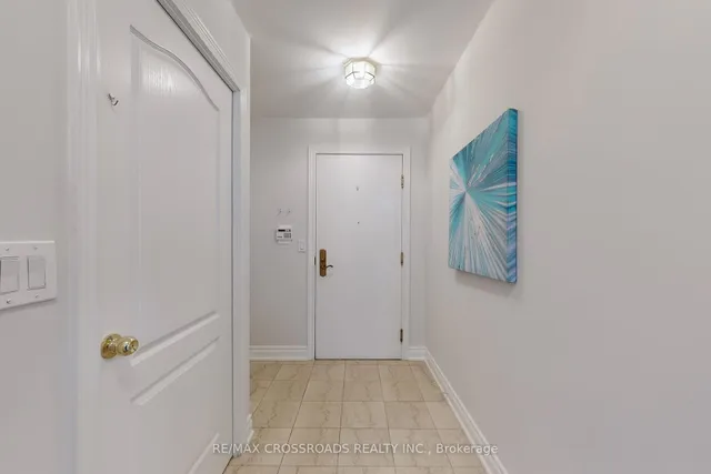 Additional property image - 18 Sommerset Way Unit 310