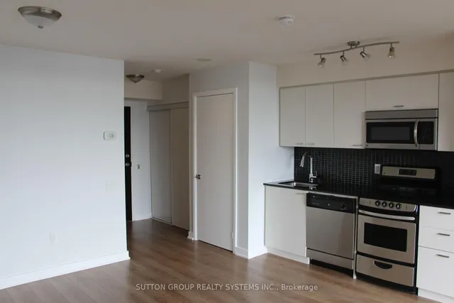 Additional property image - 775 King St Unit 518