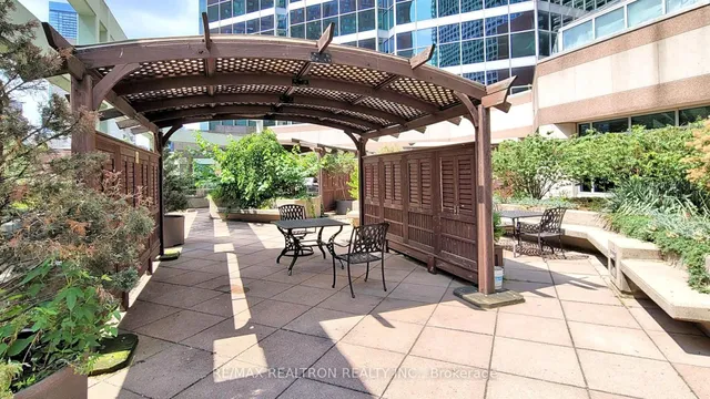 Additional property image - 38 Elm St Unit 605