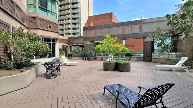 Additional property image - 38 Elm St Unit 605