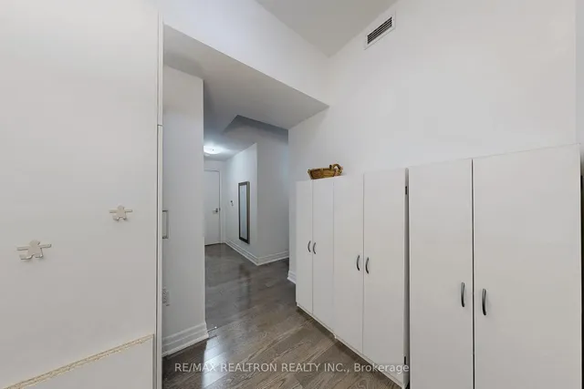 Additional property image - 8 The Esplanade St Unit 1111