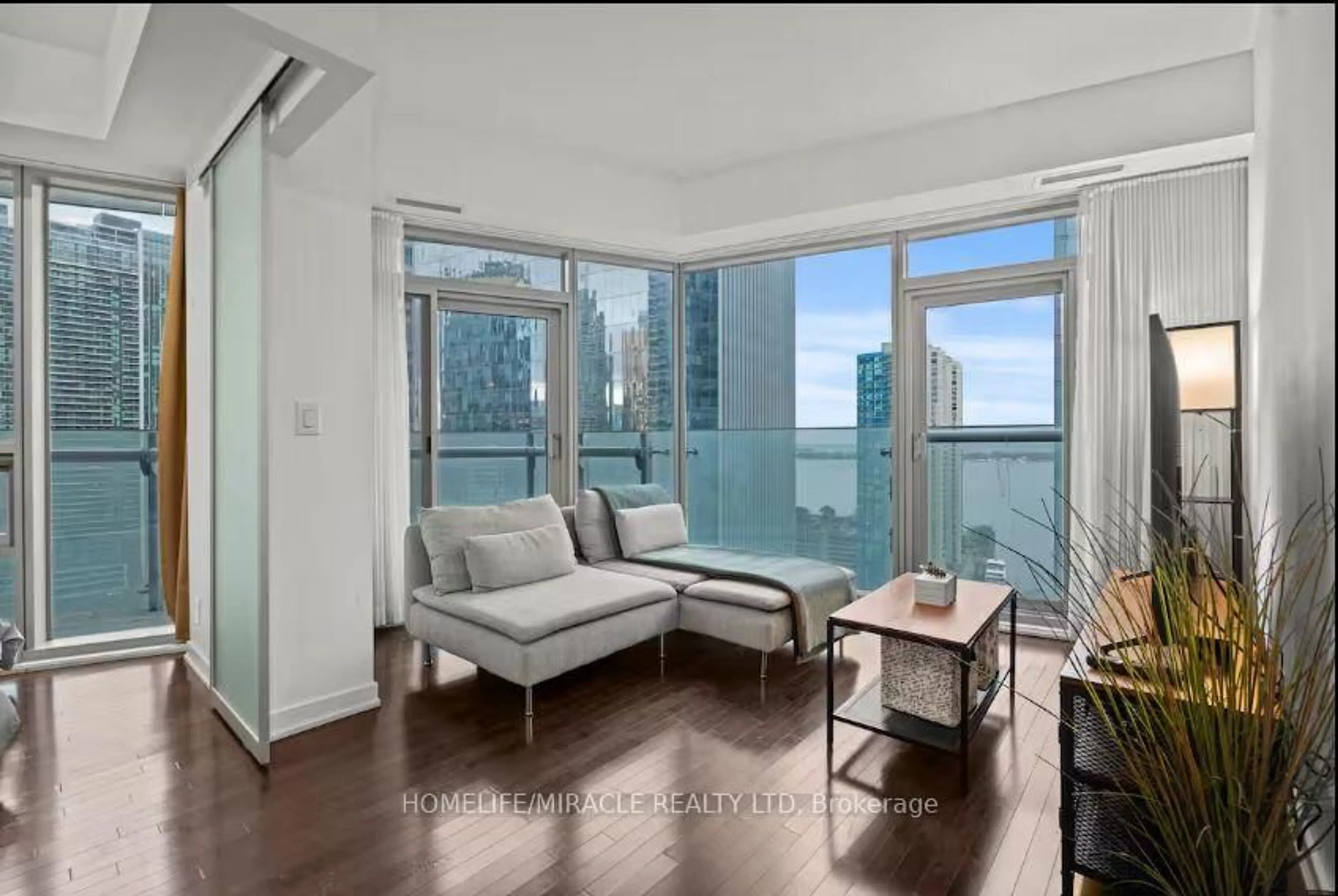 Living room with furniture, unknown for 14 YORK St #1902, Toronto Ontario M5J 0B1
