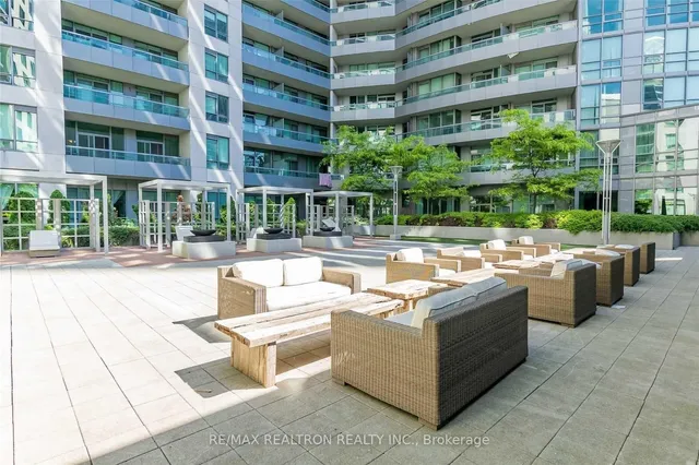 Additional property image - 25 Lower Simcoe St Unit 305