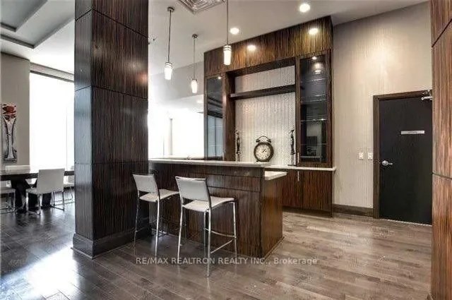 Additional property image - 25 Lower Simcoe St Unit 305