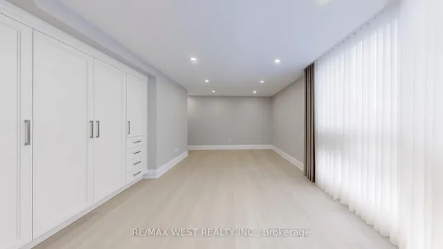 Additional property image - 240 Heath St Unit 801