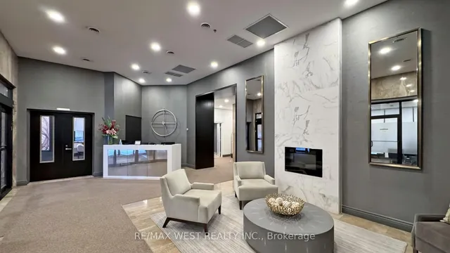 Additional property image - 240 Heath St Unit 801