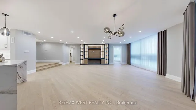 Additional property image - 240 Heath St Unit 801