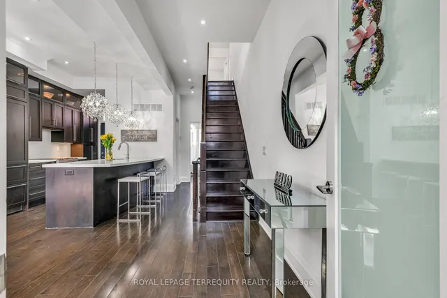 Additional property image - 285 Lisgar St