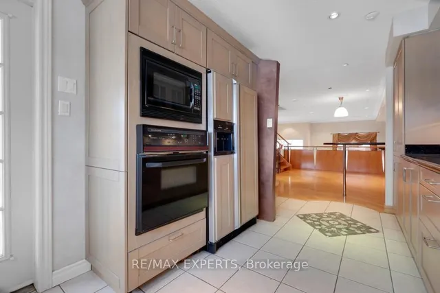 Additional property image - 3348 Bayview Ave Unit I