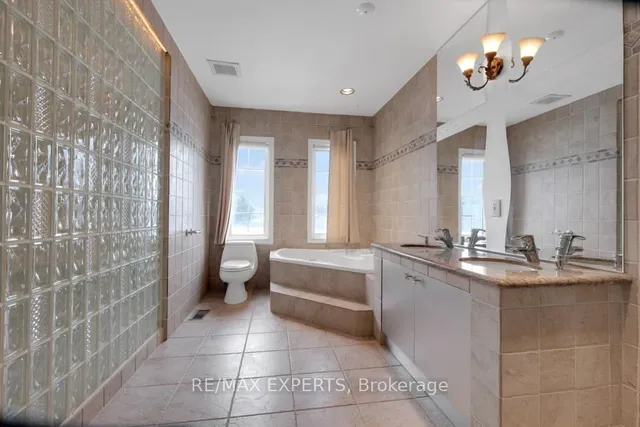 Additional property image - 3348 Bayview Ave Unit I