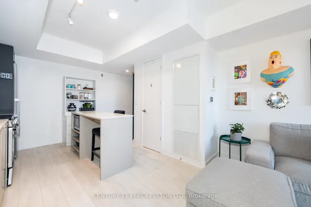 Additional property image - 8 Tippett Rd Unit 420