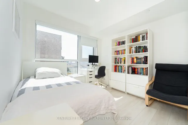 Additional property image - 8 Tippett Rd Unit 420