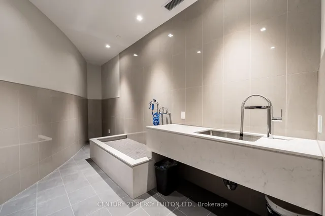 Additional property image - 8 Tippett Rd Unit 420