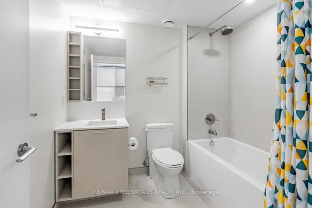 Additional property image - 19 Western Battery Rd Unit 3222