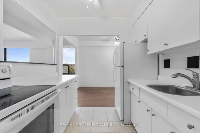 Additional image 12 of 740 Eglinton Ave Unit 404