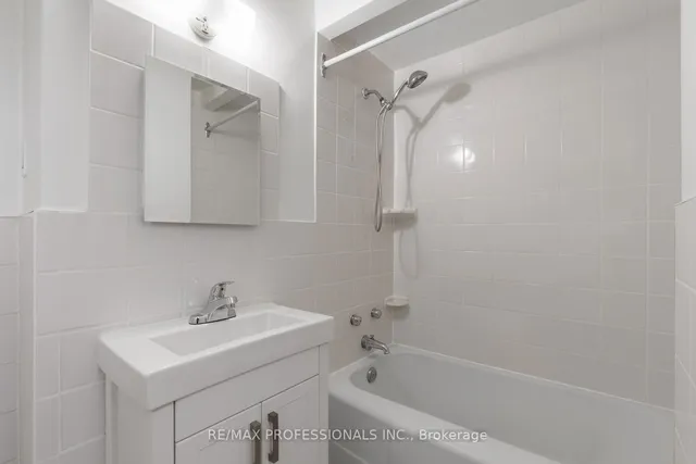 Additional image 8 of 740 Eglinton Ave Unit 404