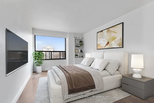 Additional image 4 of 740 Eglinton Ave Unit 404