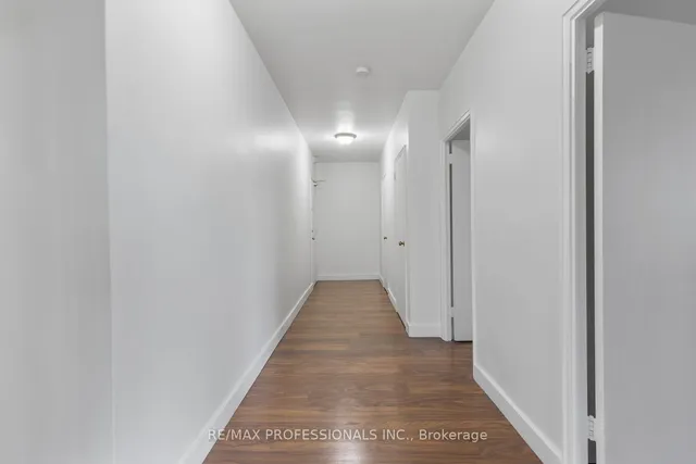 Additional image 25 of 740 Eglinton Ave Unit 404