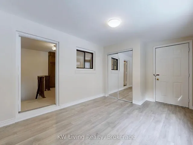 Additional property image - 207 Hendon Ave