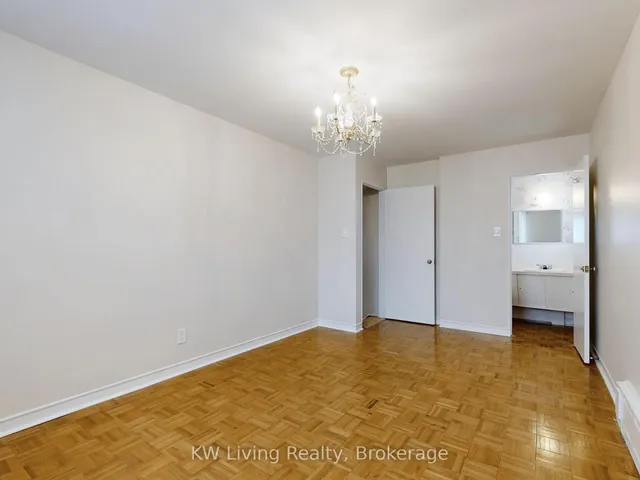 Additional property image - 207 Hendon Ave