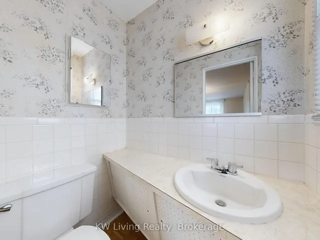 Additional property image - 207 Hendon Ave