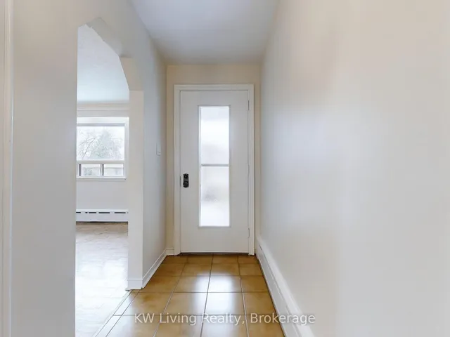 Additional property image - 207 Hendon Ave