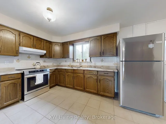 Additional property image - 207 Hendon Ave