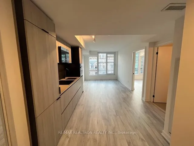 Additional property image - 2 Augusta Ave Unit 604