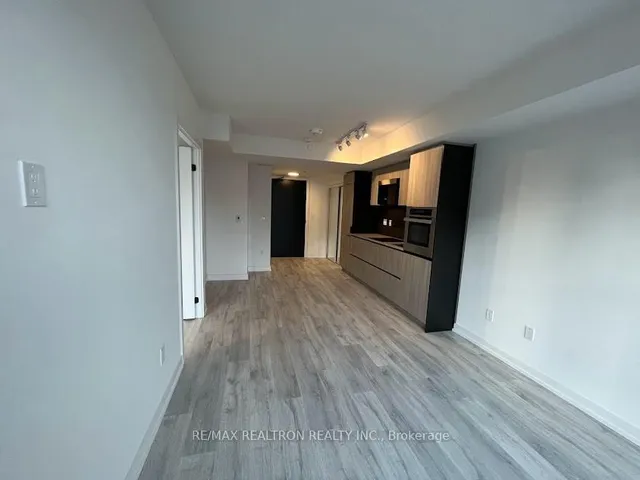 Additional property image - 2 Augusta Ave Unit 604