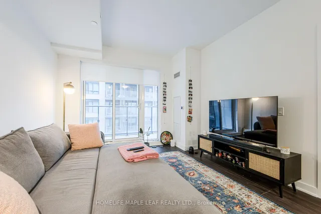 Additional property image - 543 Richmond St Unit 728