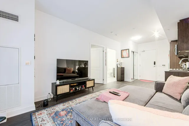 Additional property image - 543 Richmond St Unit 728