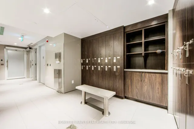 Additional property image - 543 Richmond St Unit 728