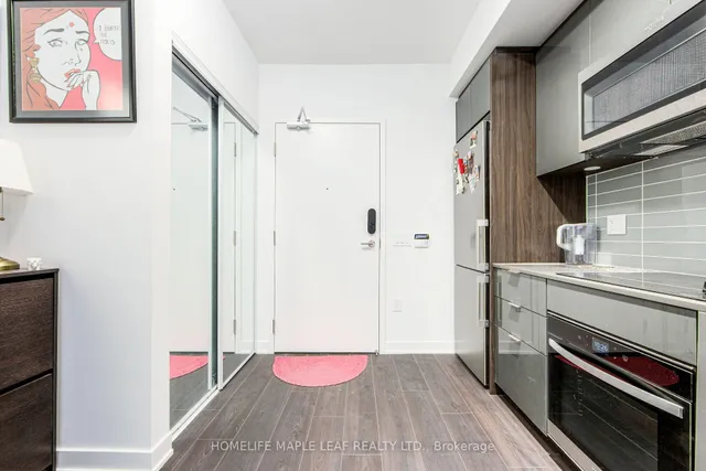 Additional property image - 543 Richmond St Unit 728