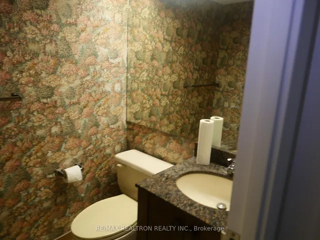 Additional property image - 349 St Clair Ave Unit 115