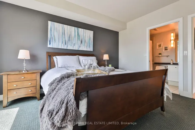 Additional property image - 168 King St Unit 805