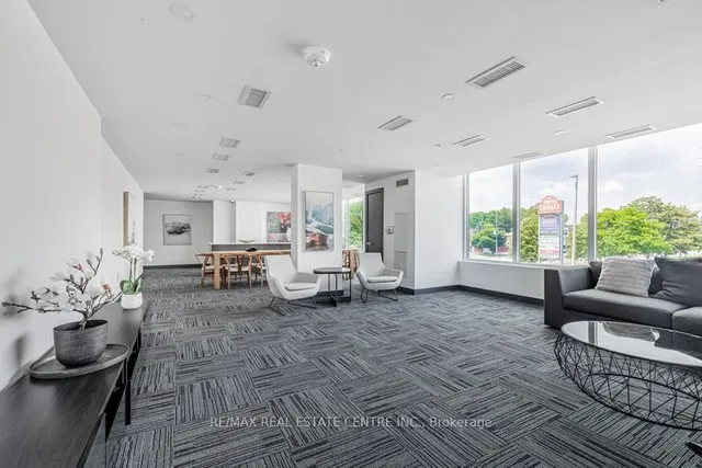 Primary image of 3237 Bayview Ave Unit 713