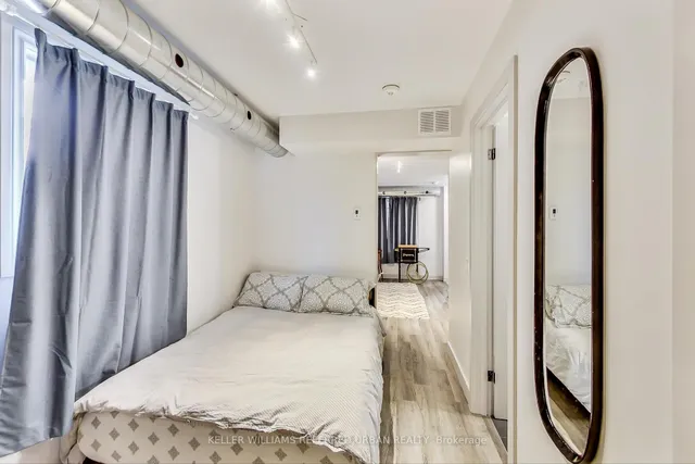 Additional property image - 205 Bathurst St