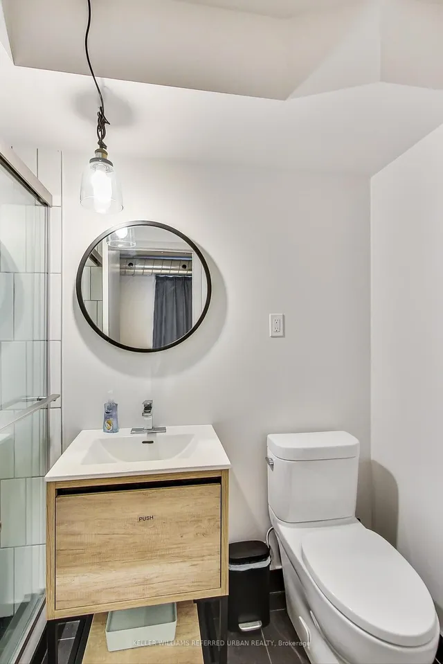 Additional property image - 205 Bathurst St