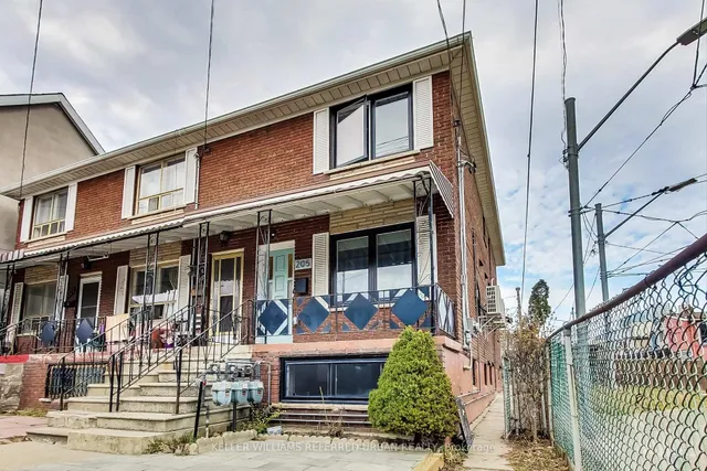 Additional property image - 205 Bathurst St