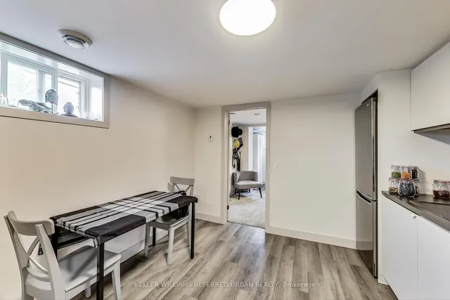 Additional property image - 205 Bathurst St