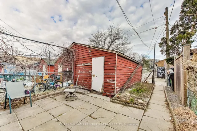 Additional property image - 205 Bathurst St