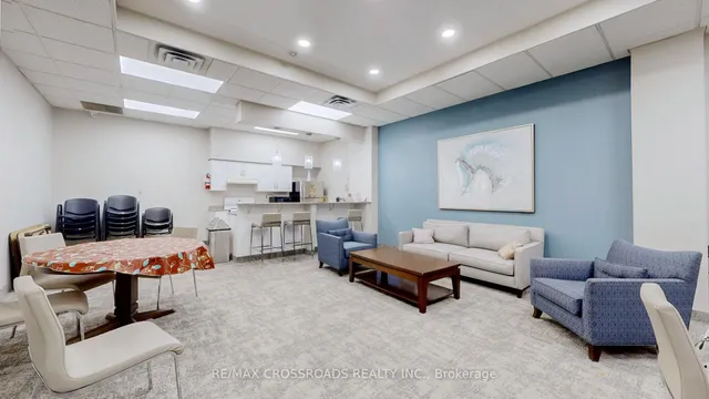 Additional property image - 18 Merton St Unit 716