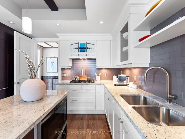 Additional property image - 155 St Clair Ave Unit 603