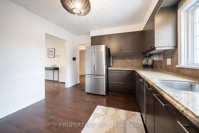 Additional property image - 5937 Bathurst St Unit 7